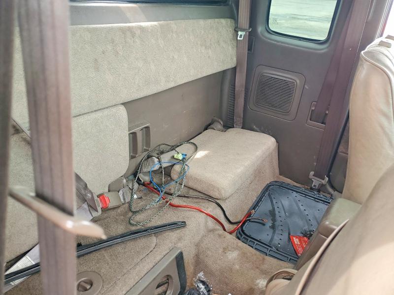 51787926 :رقم المزاد ، 4TASN92N5YZ653854 vin ، 2000 Toyota Tacoma مزاد بيع