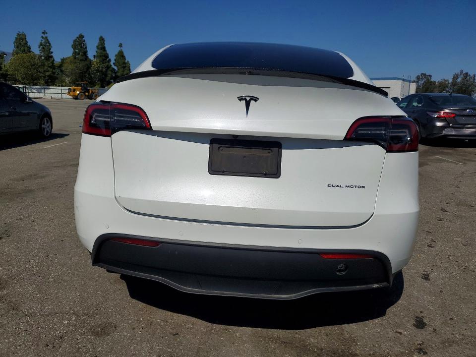 2022 Tesla Model Y მანქანა იყიდება აუქციონზე, vin: 7SAYGDEE4NF493106, აუქციონის ნომერი: 51037266