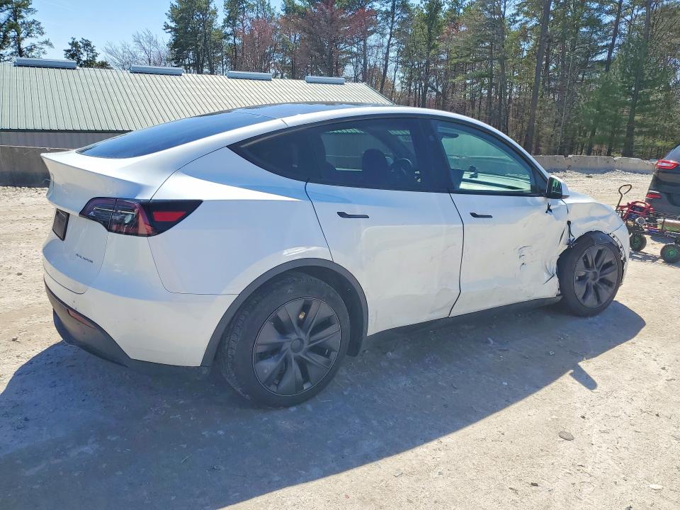 2024 Tesla Model Y მანქანა იყიდება აუქციონზე, vin: 7SAYGAEE7RF204255, აუქციონის ნომერი: 49022366