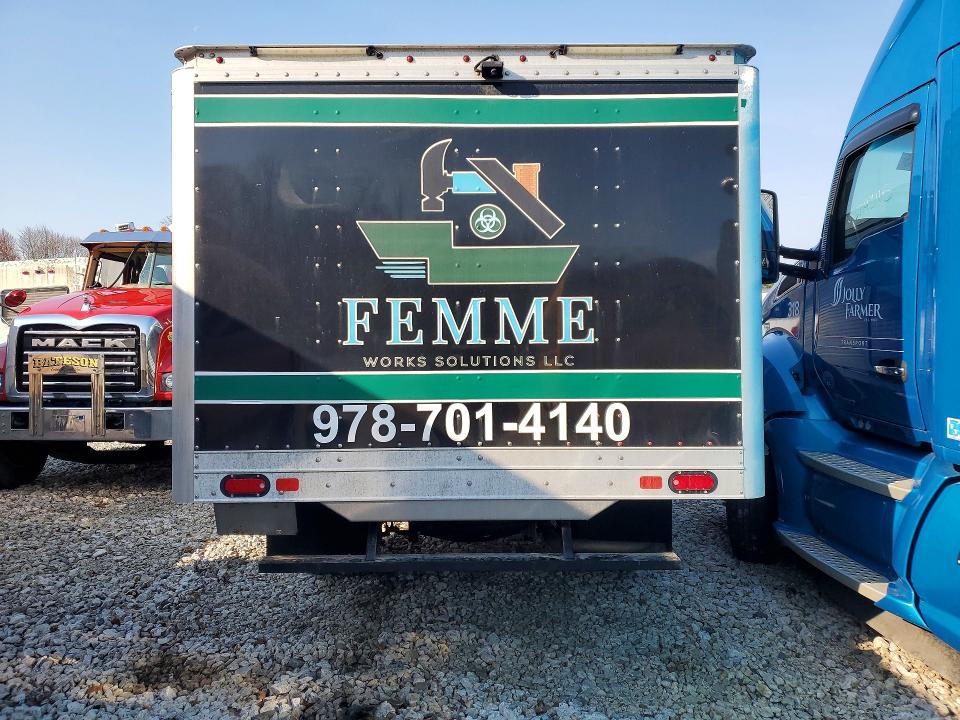 49593996 :رقم المزاد ، 1FDRU8ZG8NKA02404 vin ، 2022 Ford Transit U مزاد بيع