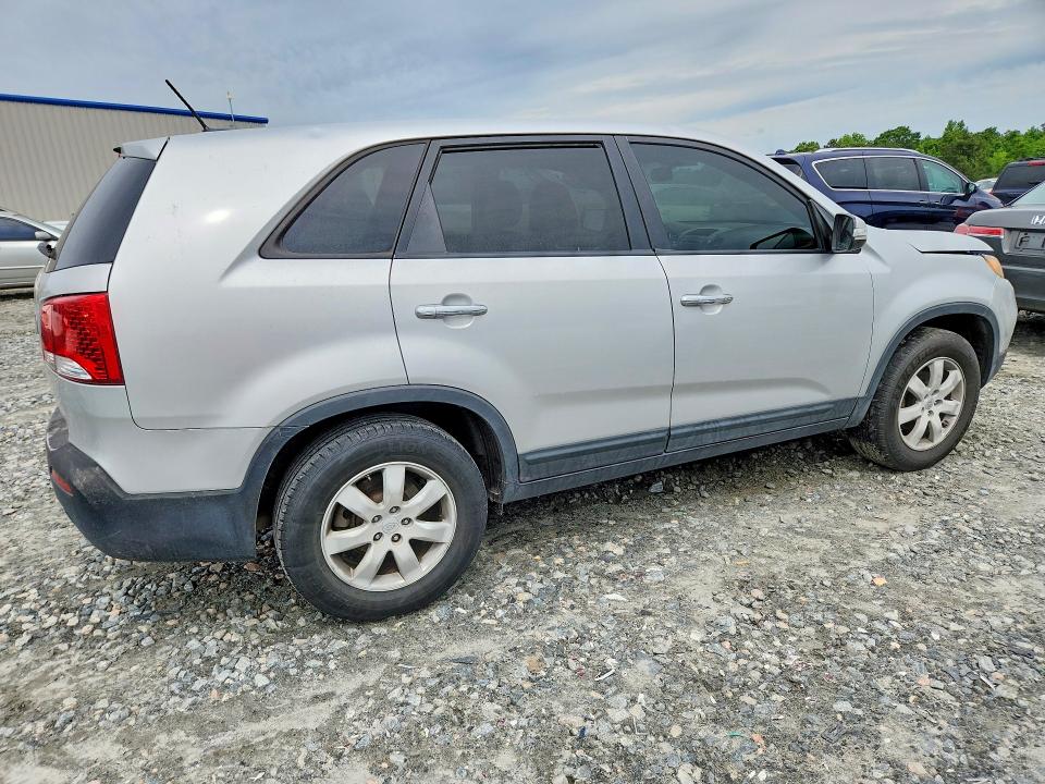 51861216 :رقم المزاد ، 5XYKT3A13BG050476 vin ، 2011 Kia Sorento مزاد بيع