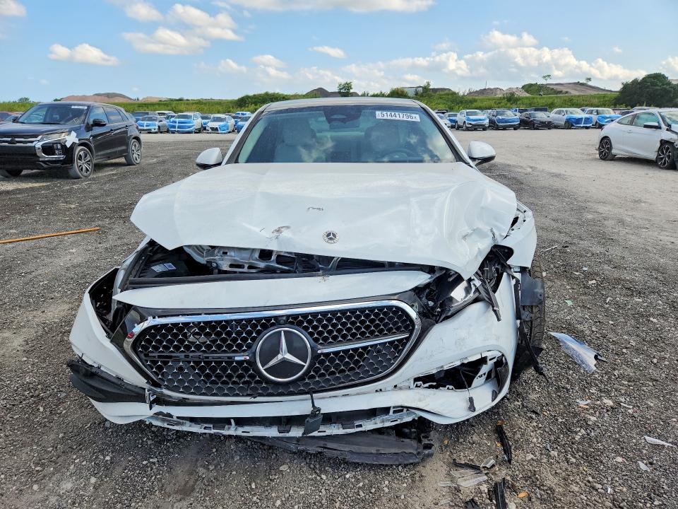 2025 Mercedes-benz E მანქანა იყიდება აუქციონზე, vin: W1KLF4GB9SA128279, აუქციონის ნომერი: 51441796