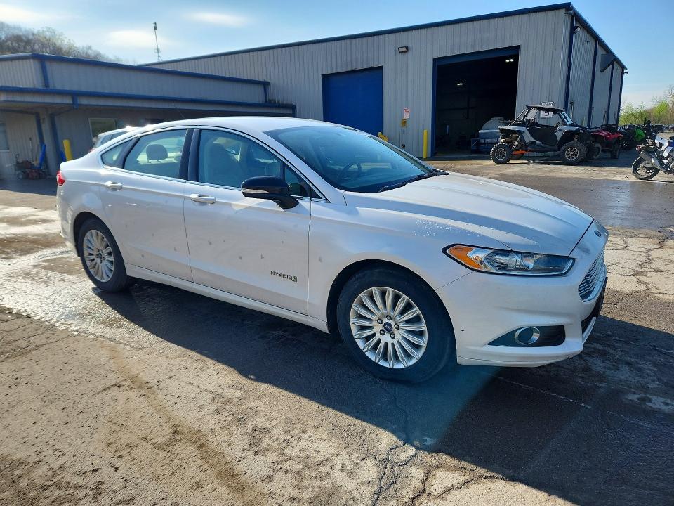 50129656 :رقم المزاد ، 3FA6P0LU6DR357165 vin ، 2013 Ford Fusion مزاد بيع