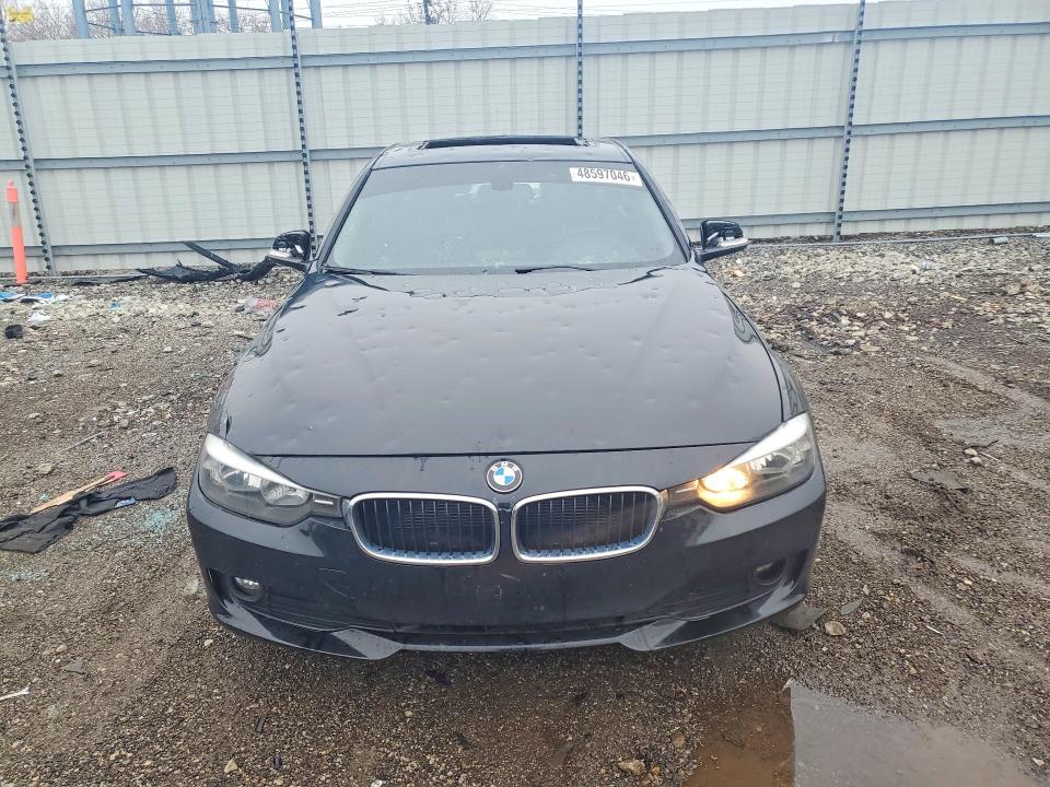 48597046 :رقم المزاد ، WBA3C3G56FNS76747 vin ، 2015 Bmw 320 مزاد بيع