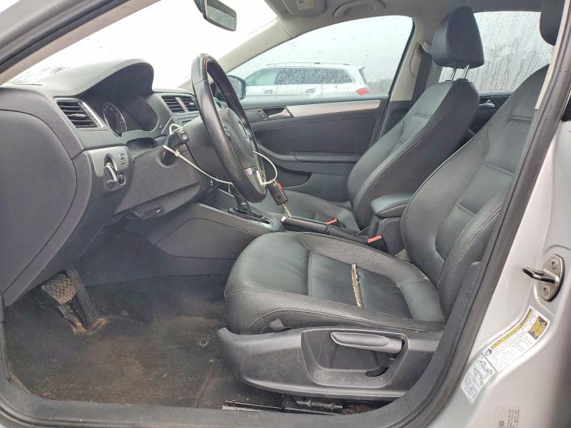 48694436 :رقم المزاد ، 3VWLL7AJ7CM323674 vin ، 2012 Volkswagen Jetta مزاد بيع