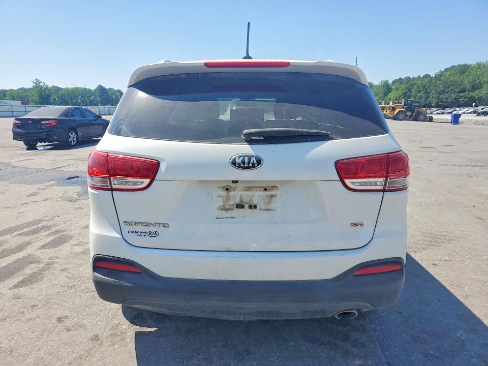 50908796 :رقم المزاد ، 5XYPG4A33HG240496 vin ، 2017 Kia Sorento مزاد بيع