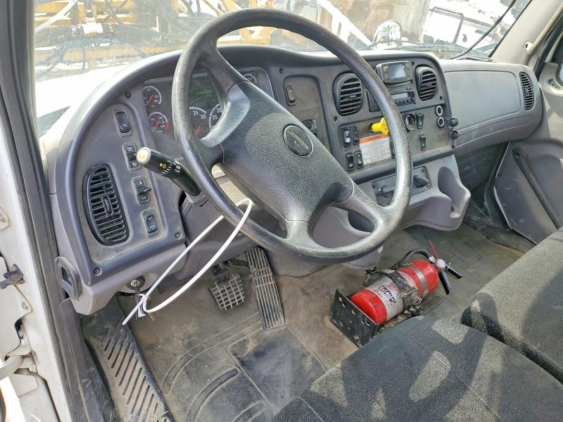 Продаж на аукціоні авто 2017 Freightliner M2, vin: 1FVHCYCY2HHJD5651, номер лоту: 50273966