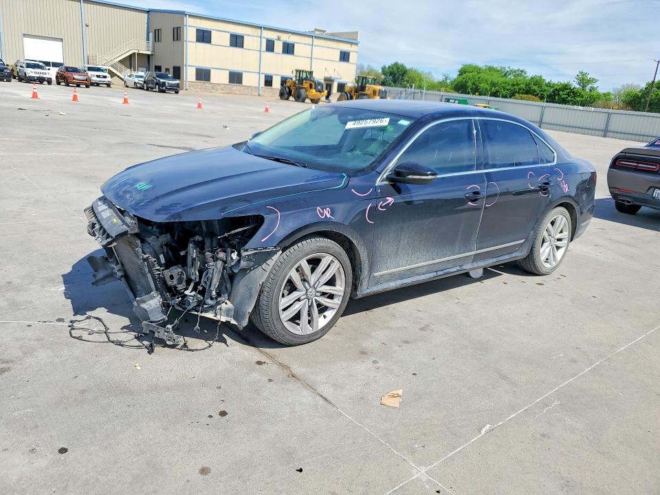 49257926 :رقم المزاد ، 1VWGT7A38HC054421 vin ، 2017 Volkswagen Passat مزاد بيع