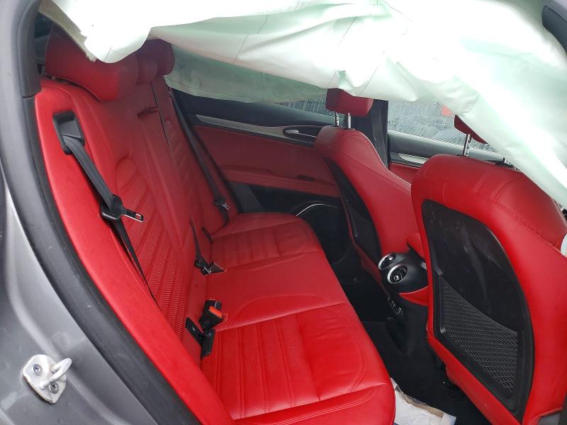 50119736 :رقم المزاد ، ZASPAKBN0M7D18043 vin ، 2021 Alfa Romeo Stelvio مزاد بيع