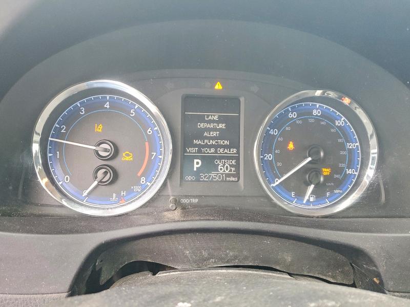 49906556 :رقم المزاد ، 5YFBURHE2HP641587 vin ، 2017 Toyota Corolla مزاد بيع