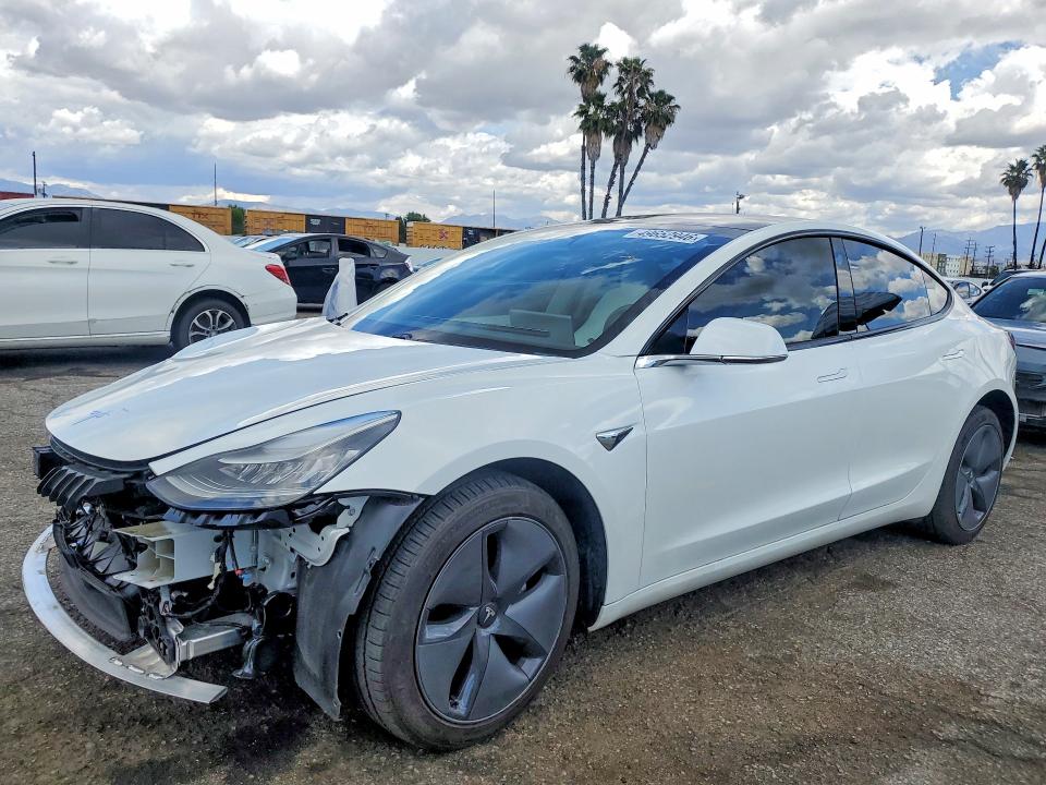 49652946 :رقم المزاد ، 5YJ3E1EBXLF651754 vin ، 2020 Tesla Model 3 مزاد بيع