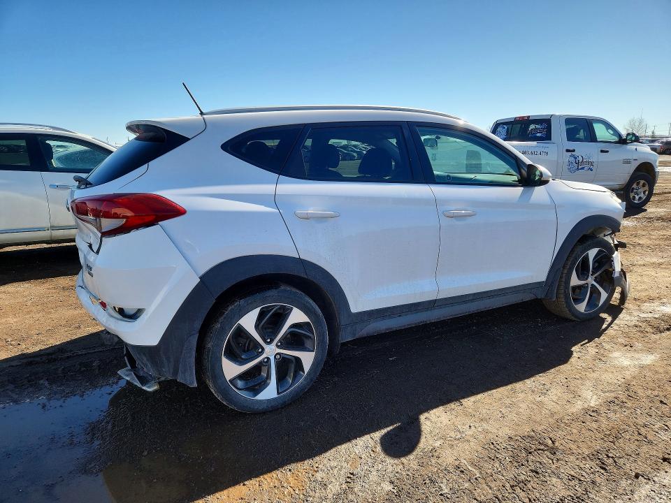50522216 :رقم المزاد ، KM8J3CA27GU023092 vin ، 2016 Hyundai Tucson مزاد بيع