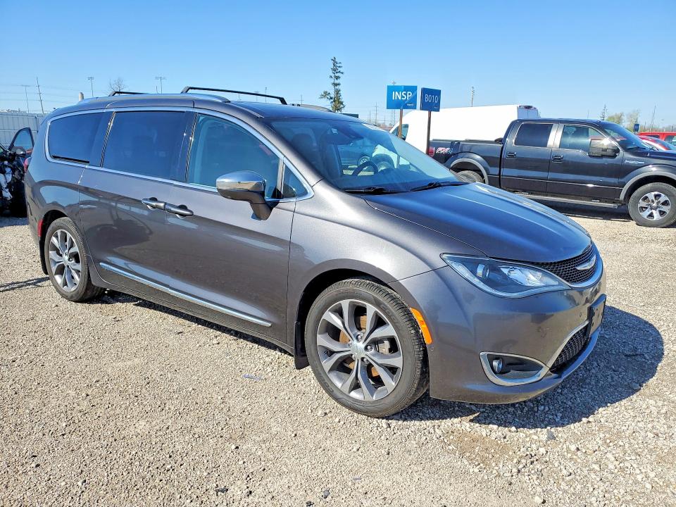 Продажа на аукционе авто 2017 Chrysler Pacifica, vin: 2C4RC1GG2HR661098, номер лота: 50232916