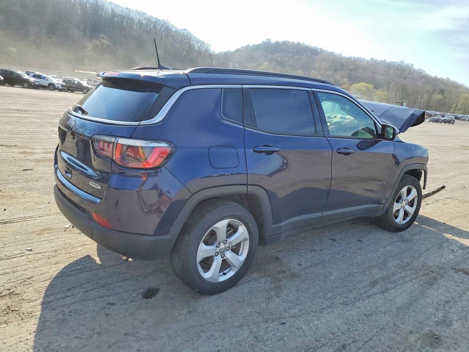 49408176 :رقم المزاد ، 3C4NJCBB4JT425485 vin ، 2018 Jeep Compass مزاد بيع