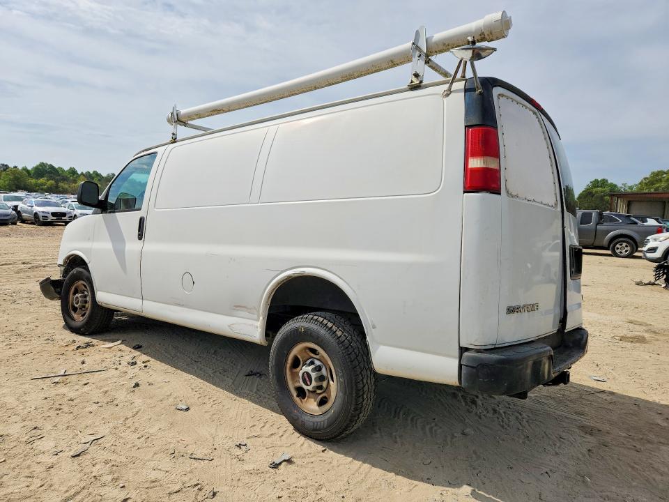 51775716 :رقم المزاد ، 1GTHG35U831158712 vin ، 2003 Gmc Savana مزاد بيع