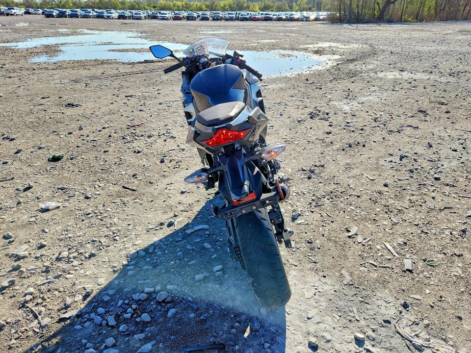 Продажа на аукционе авто 2022 Kawasaki Ex400, vin: JKAEXKH13NDAH5584, номер лота: 48834026
