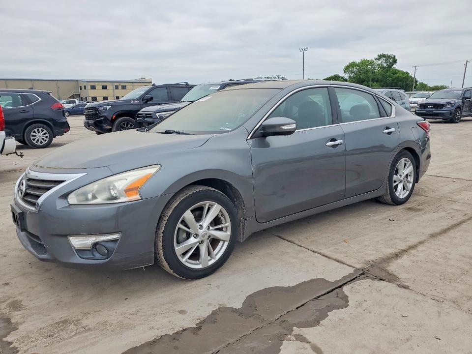 2015 Nissan Altima მანქანა იყიდება აუქციონზე, vin: 1N4AL3AP1FN408632, აუქციონის ნომერი: 50560966