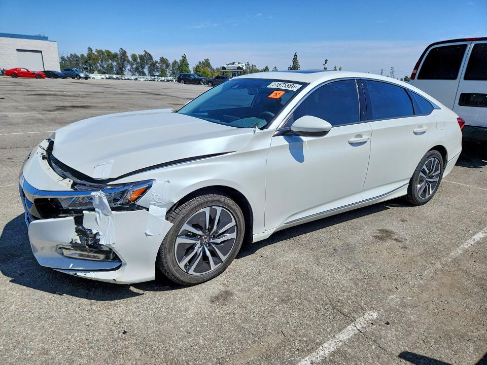 Продажа на аукционе авто 2018 Honda Accord, vin: 1HGCV3F40JA016545, номер лота: 51675866