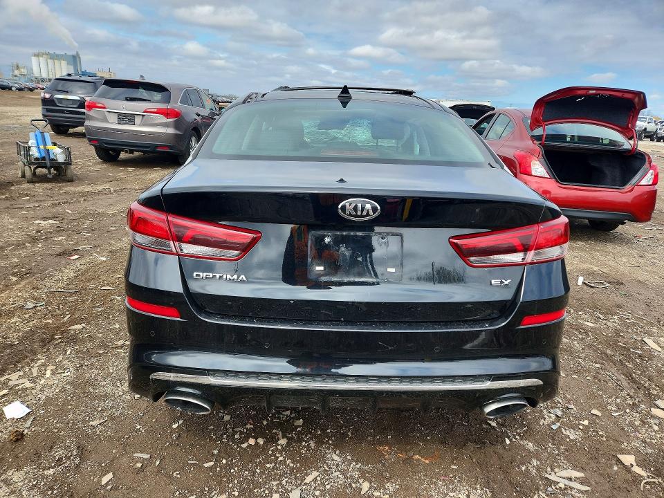 2019 Kia Optima მანქანა იყიდება აუქციონზე, vin: 5XXGU4L13KG292582, აუქციონის ნომერი: 49597746