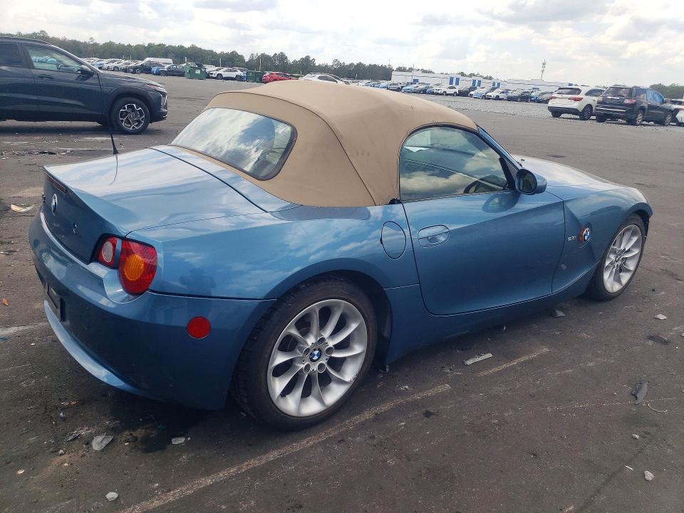 51122526 :رقم المزاد ، 4USBT33413LS41997 vin ، 2003 Bmw Z4 مزاد بيع