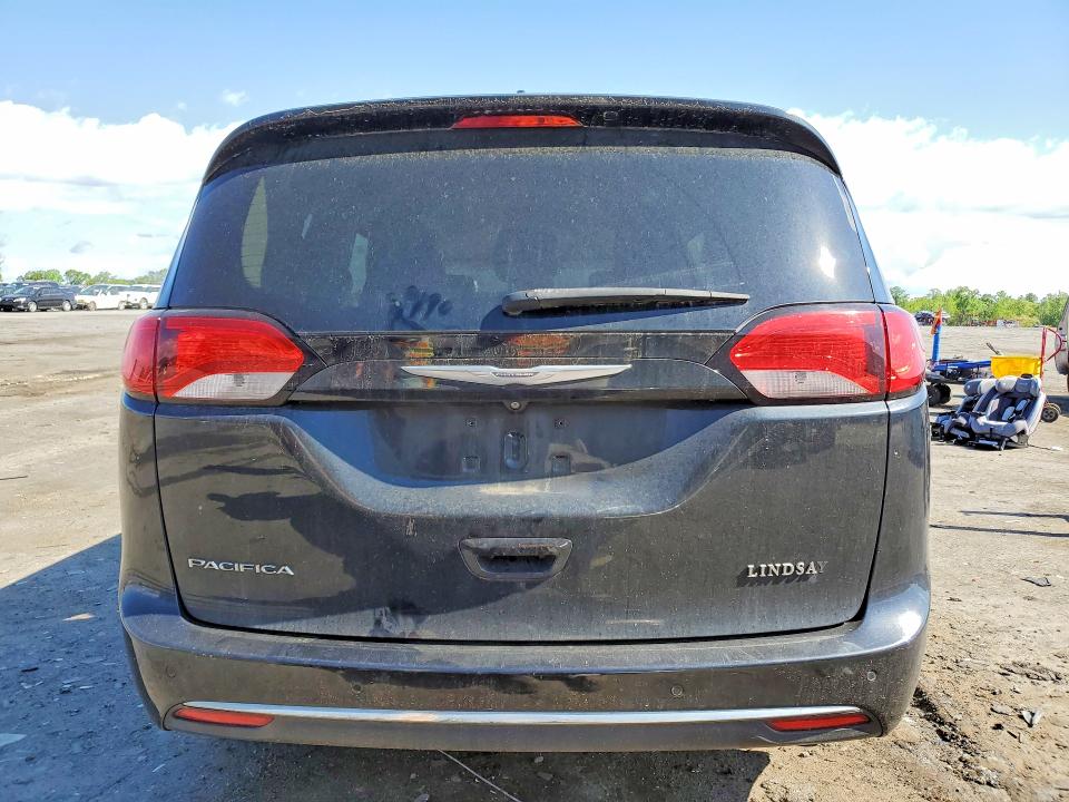 49935336 :رقم المزاد ، 2C4RC1BG3HR532780 vin ، 2017 Chrysler Pacifica مزاد بيع