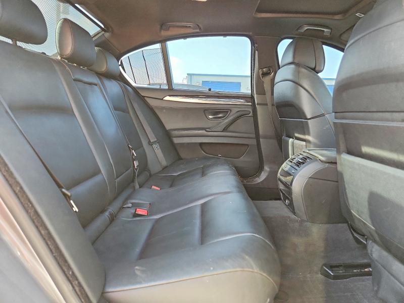 49133626 :رقم المزاد ، WBAFU7C58BC878028 vin ، 2011 Bmw 535 مزاد بيع