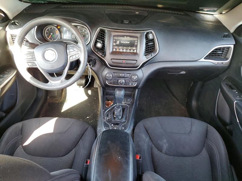 52025846 :رقم المزاد ، 1C4PJLCB7LD614972 vin ، 2020 Jeep Cherokee مزاد بيع