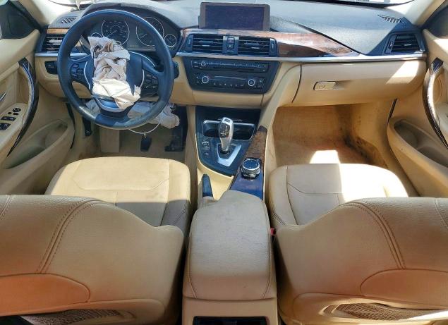51209856 :رقم المزاد ، WBA3B3G52FNR89034 vin ، 2015 Bmw 328 مزاد بيع
