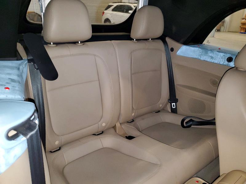 48798796 :رقم المزاد ، 3VW5X7AT5EM801057 vin ، 2014 Volkswagen Beetle مزاد بيع