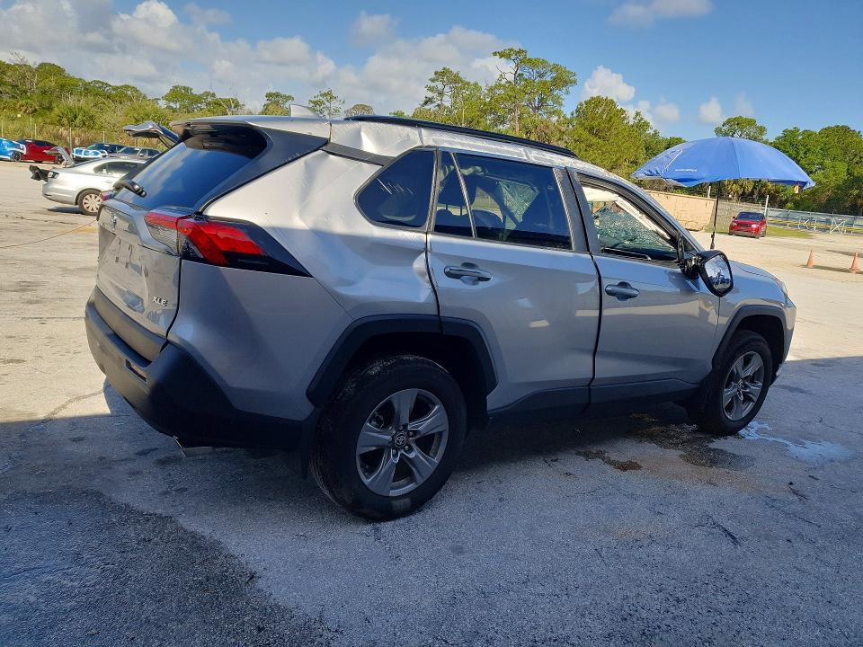 49215826 :رقم المزاد ، 2T3W1RFV0RC295836 vin ، 2024 Toyota Rav4 مزاد بيع