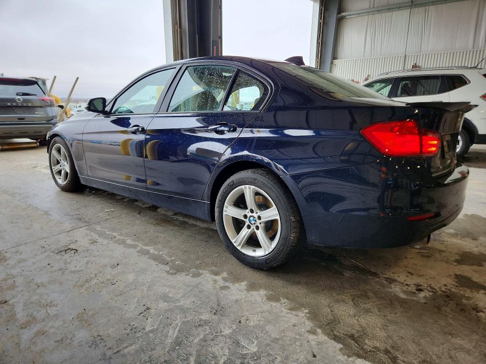 2013 Bmw 328 მანქანა იყიდება აუქციონზე, vin: WBA3B3G54DNR79506, აუქციონის ნომერი: 48425846