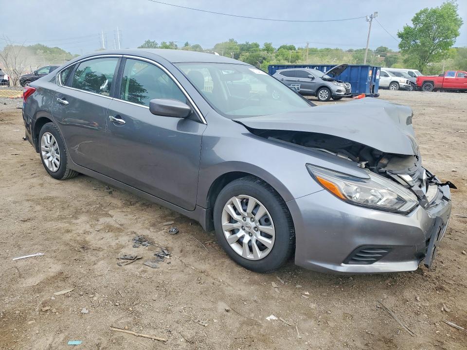 Продажа на аукционе авто 2017 Nissan Altima, vin: 1N4AL3AP8HC125840, номер лота: 51340206