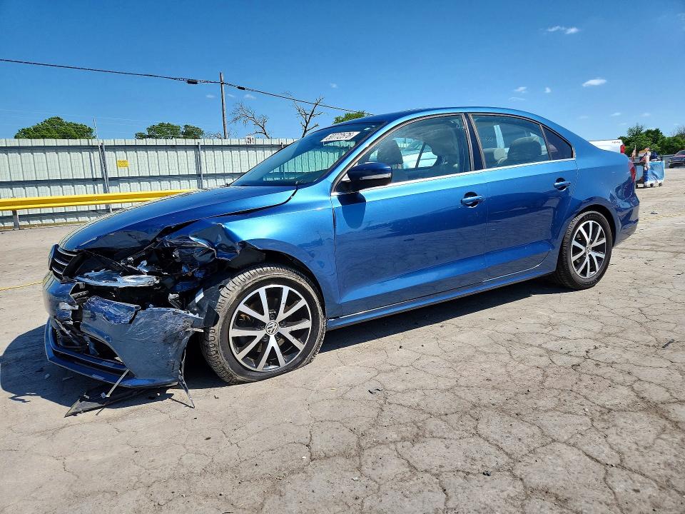 50772576 :رقم المزاد ، 3VWDB7AJ1HM225349 vin ، 2017 Volkswagen Jetta مزاد بيع