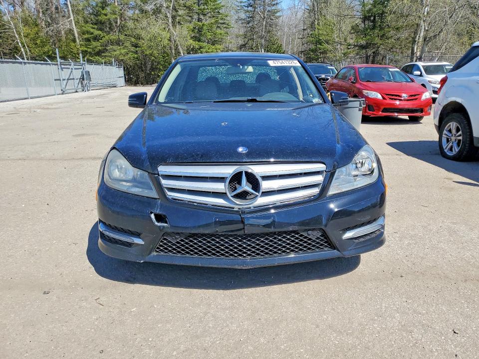 47541326 :رقم المزاد ، WDDGF8AB9DA838772 vin ، 2013 Mercedes Benz C مزاد بيع