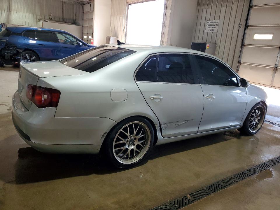 Продажа на аукционе авто 2010 Volkswagen Jetta, vin: 3VWAL7AJ3AM016099, номер лота: 50881786