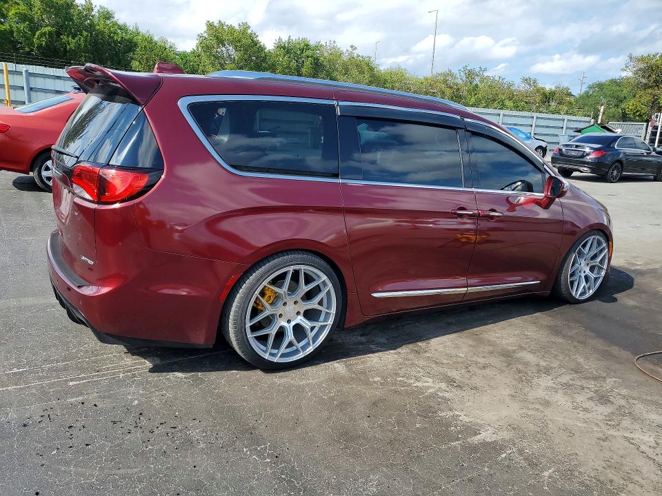 51437506 :رقم المزاد ، 2C4RC1GG7HR689267 vin ، 2017 Chrysler Pacifica مزاد بيع
