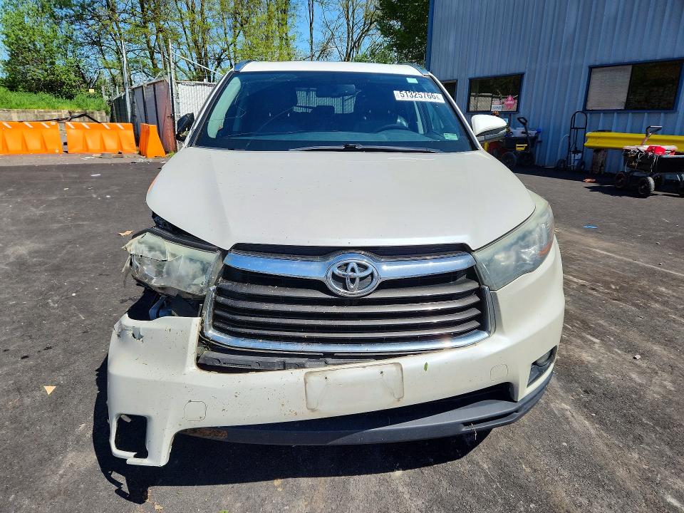 51325766 :رقم المزاد ، 5TDJKRFH5FS097167 vin ، 2015 Toyota Highlander مزاد بيع