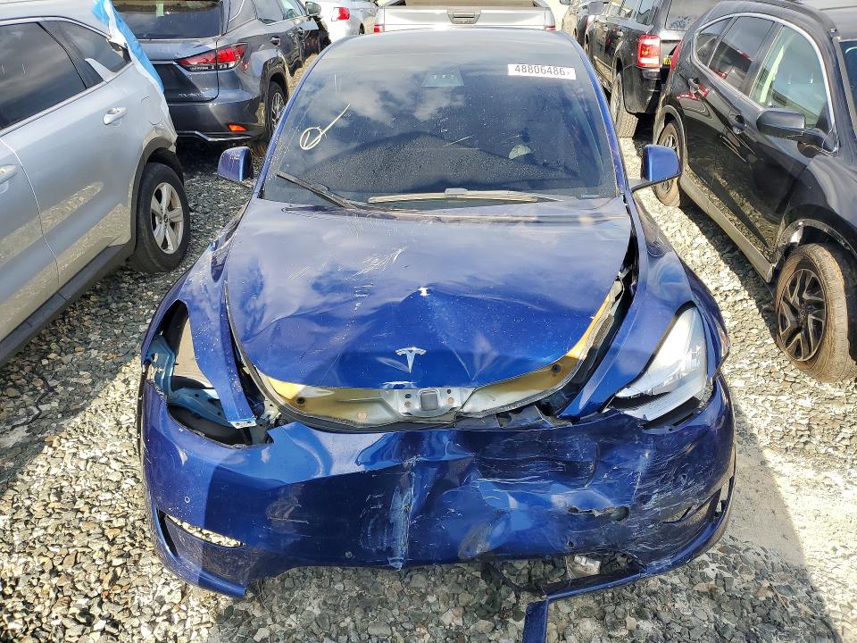 48806486 :رقم المزاد ، 5YJYGAEE0MF216852 vin ، 2021 Tesla Model Y مزاد بيع