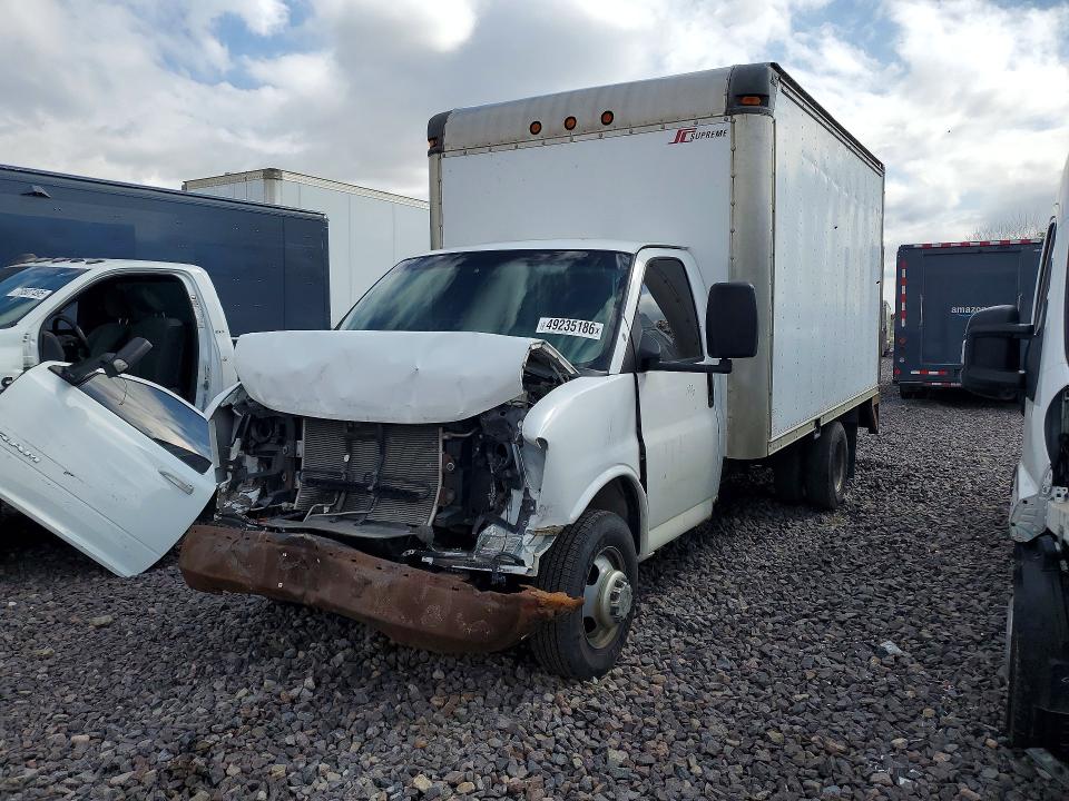 49235186 :رقم المزاد ، 1GBJG31U851233133 vin ، 2005 Chevrolet Express G3500 مزاد بيع