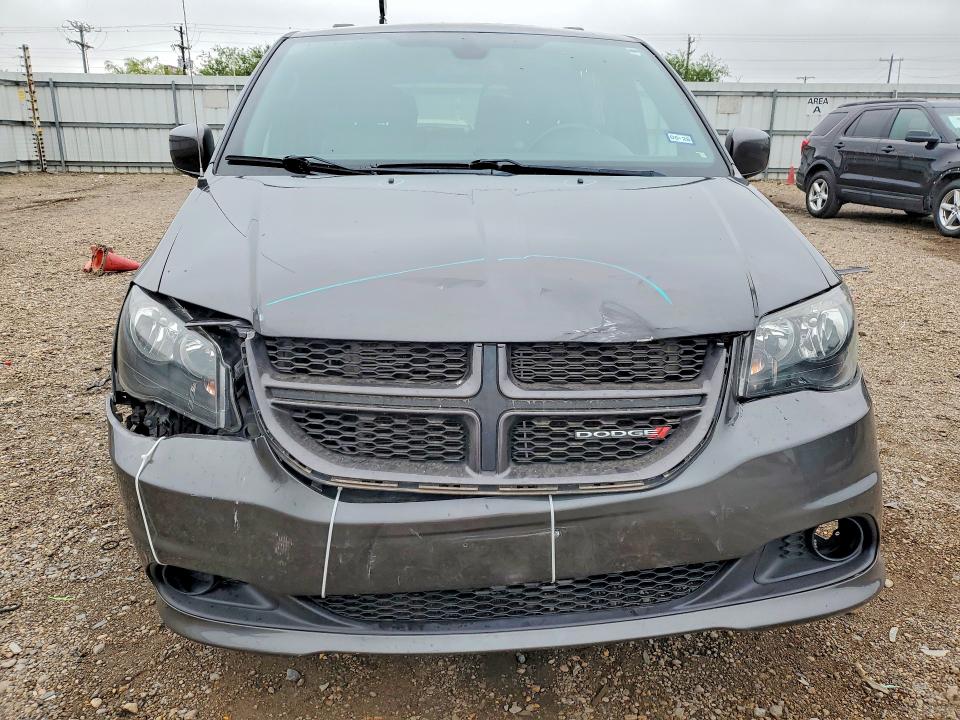 50404446 :رقم المزاد ، 2C4RDGEGXKR695901 vin ، 2019 Dodge Grand Caravan مزاد بيع