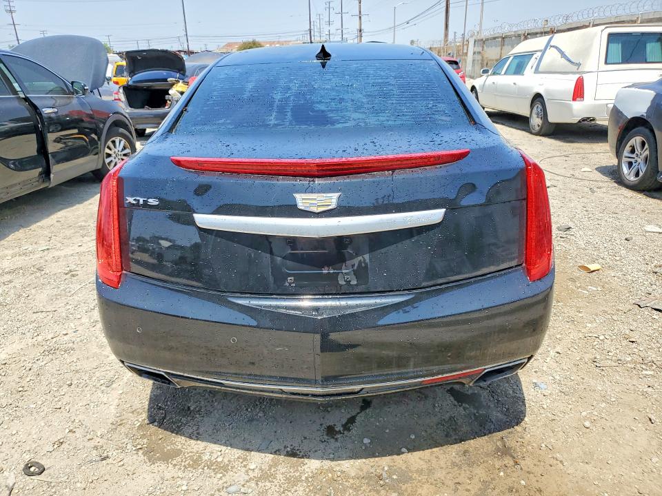 51212886 :رقم المزاد ، 2G61M5S31H9199996 vin ، 2017 Cadillac Xts مزاد بيع