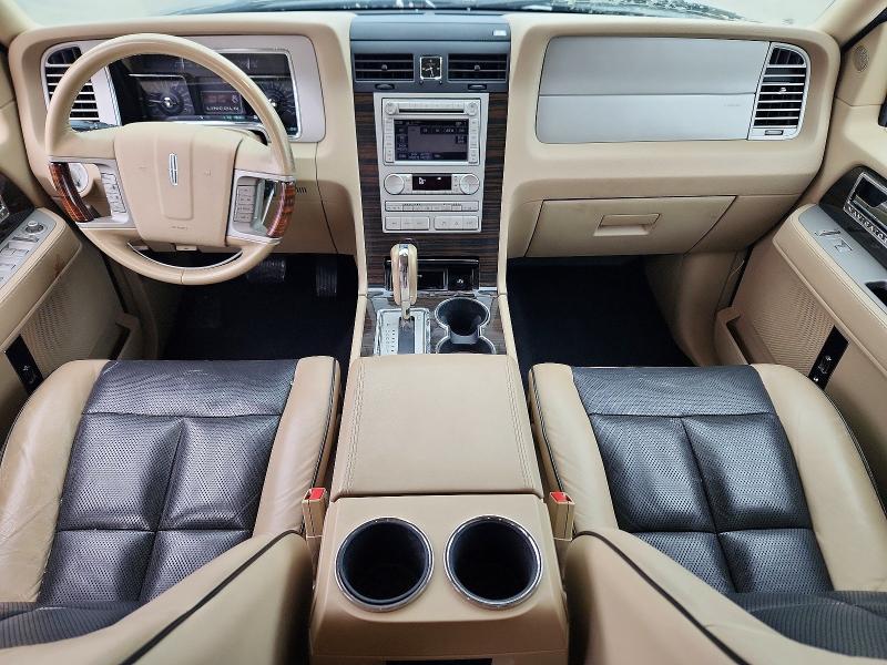 50998446 :رقم المزاد ، 5LMFU275X8LJ15462 vin ، 2008 Lincoln Navigator مزاد بيع