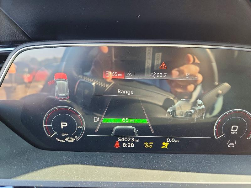 Aukcja sprzedaży 2021 Audi E-tron, vin: WA1LAAGEXMB010704, numer aukcji: 49129056