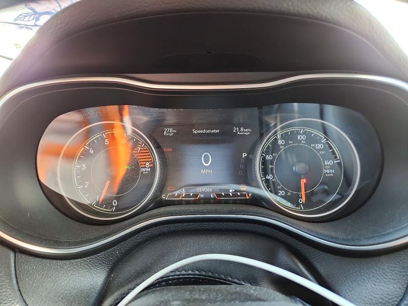 49828736 :رقم المزاد ، 1C4PJMBX4KD226938 vin ، 2019 Jeep Cherokee مزاد بيع