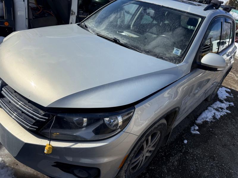 Продажа на аукционе авто 2012 Volkswagen Tiguan, vin: WVGBV7AX5CW574007, номер лота: 49146806
