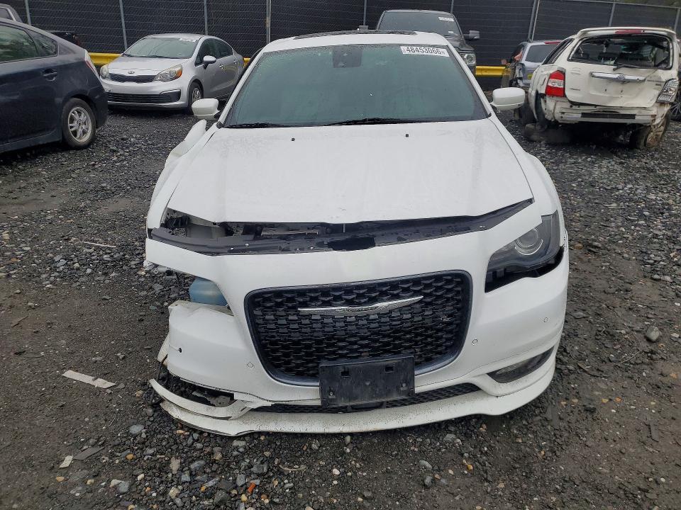 Продажа на аукционе авто 2018 Chrysler 300, vin: 2C3CCABG1JH201640, номер лота: 48453066