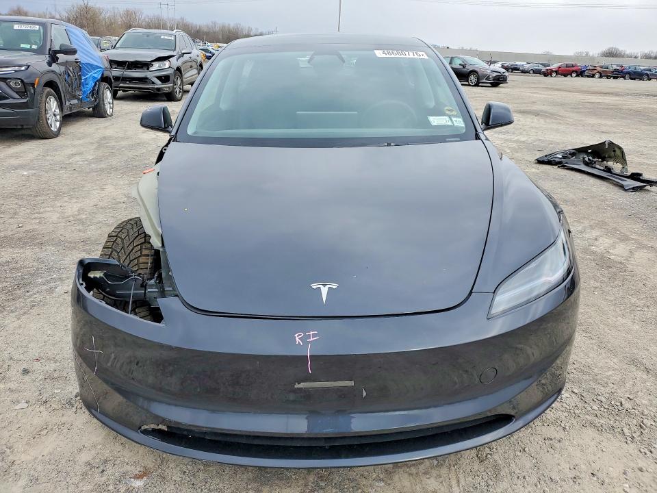 48680776 :رقم المزاد ، 5YJ3E1EB9SF890887 vin ، 2025 Tesla Model 3 مزاد بيع