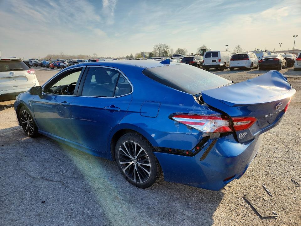 49107546 :رقم المزاد ، 4T1G11AK4LU305365 vin ، 2020 Toyota Camry مزاد بيع