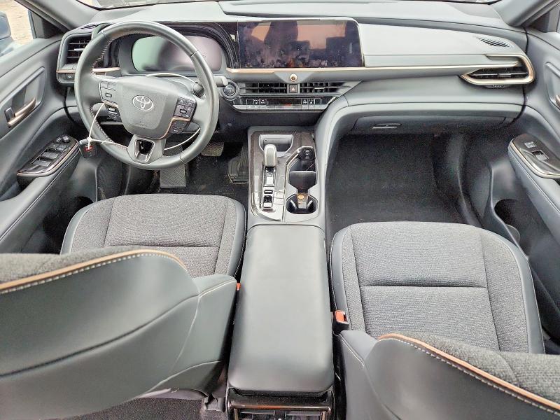 51605976 :رقم المزاد ، JTDAAAAF2R3024578 vin ، 2024 Toyota Crown مزاد بيع