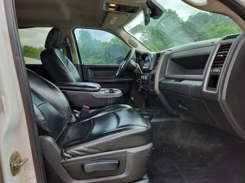 45519496 :رقم المزاد ، 3C63RRGL6FG677816 vin ، 2015 Ram 3500 مزاد بيع